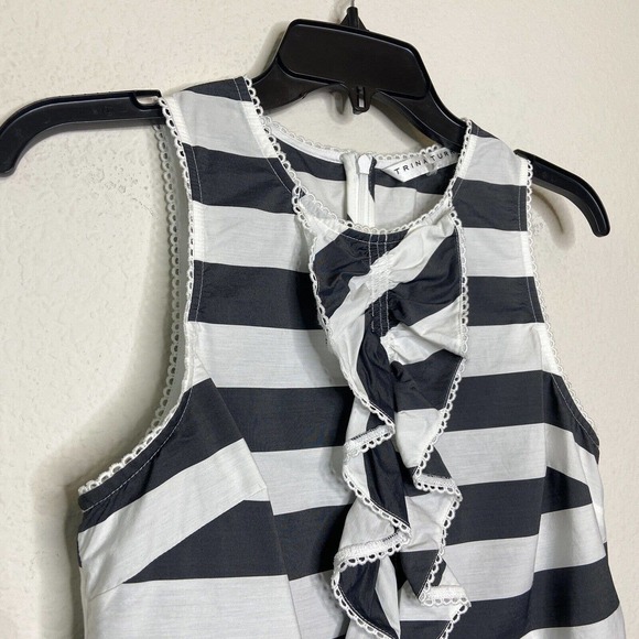 Trina Turk Evergreen Black and White Striped Ruffle Front Top Sz XS - Picture 3 of 9